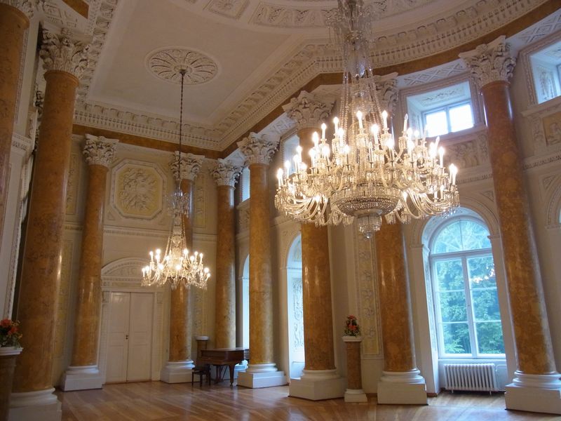 Schloss Pawlowice (Ballsaal)