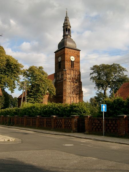 Kirche in Swieciechowa (Foto: Wikipedia, Ralf Lotys, 2006)